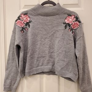 Moon&Madison grey embroidered sweater